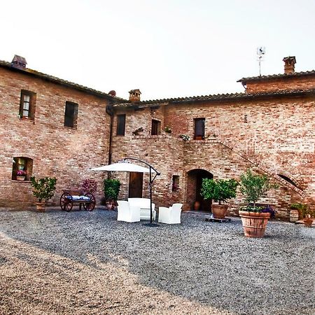 Agriturismo San Pierino Monteroni dʼArbia Buitenkant foto