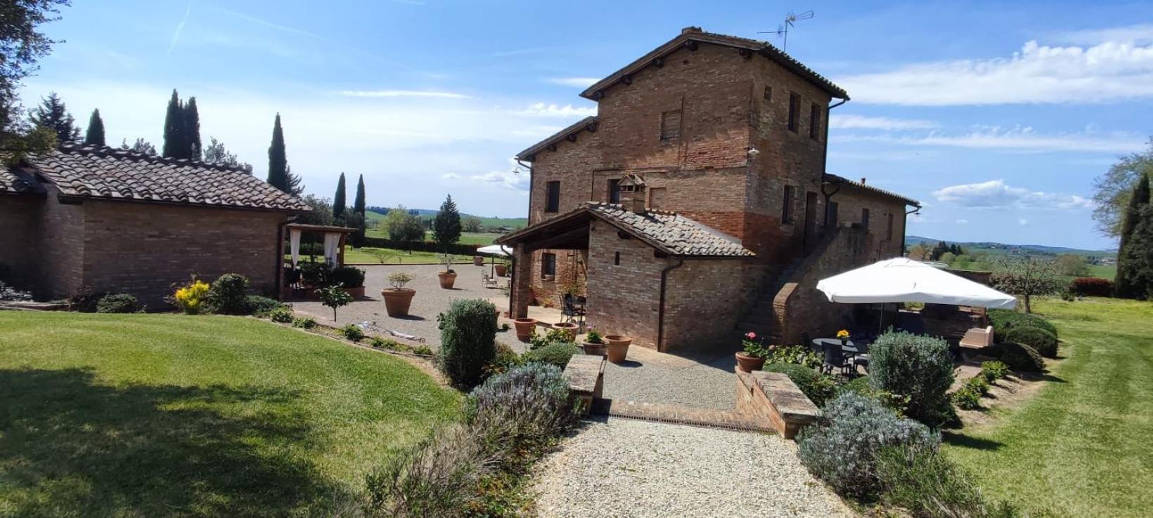 Agriturismo San Pierino Monteroni dʼArbia Buitenkant foto