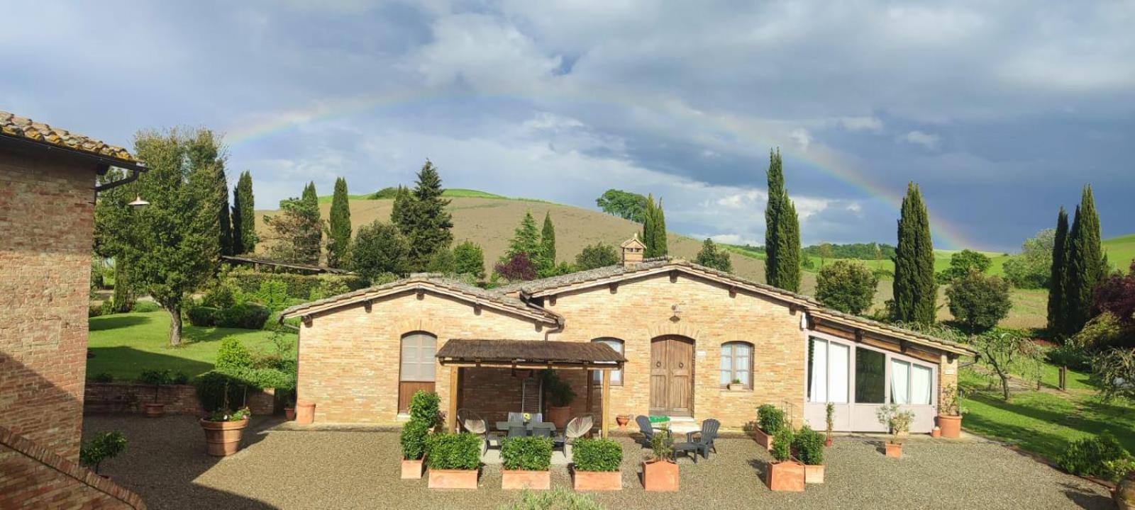 Agriturismo San Pierino Monteroni dʼArbia Buitenkant foto