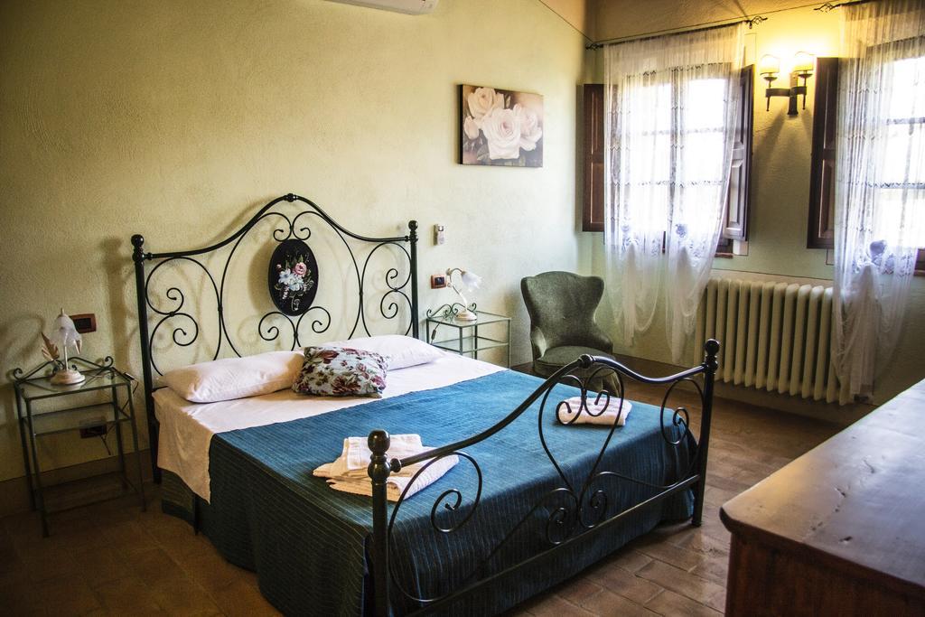 Agriturismo San Pierino Monteroni dʼArbia Buitenkant foto
